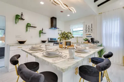 Stylish Miami Home 2 Mi to Intracoastal Waterway! - Bungalows