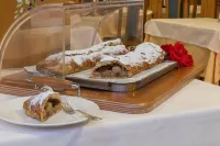 Hotel Lucia - breakfast