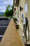 Fernie Fox Hotel - Parking