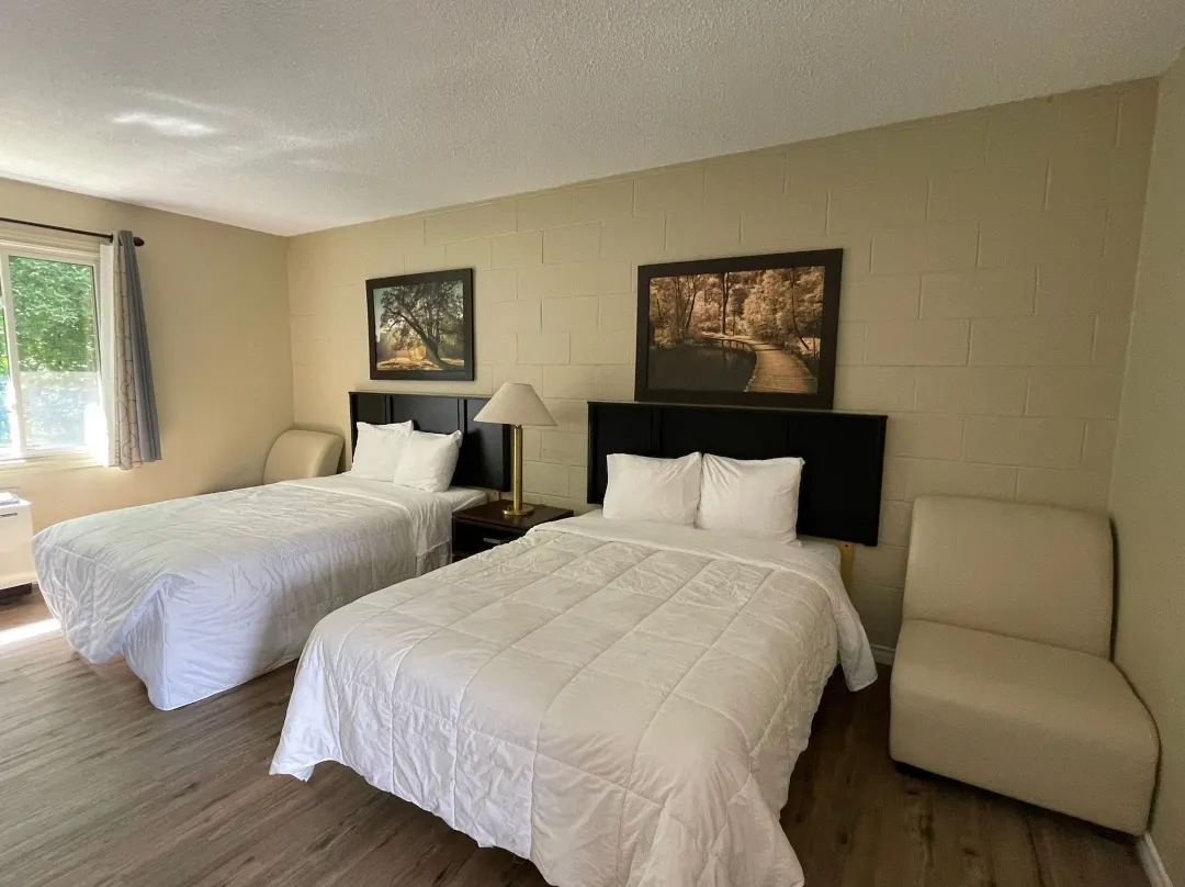 Peninsula Motel - Wiarton