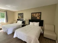 Peninsula Motel Hotels in Georgian Bluffs