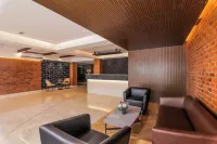 TreeHouse Vedanta Pride