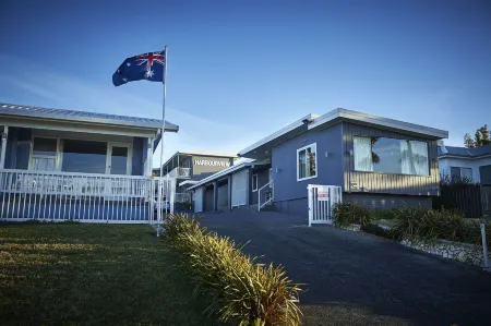 Harbour View Apartments