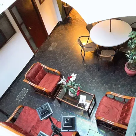 Hostal Santa Apolonia