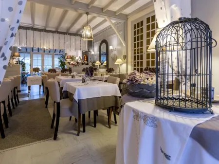 LogisHotels le Relais du Quercy Отели в г. Ла-Шапель-о-Сен