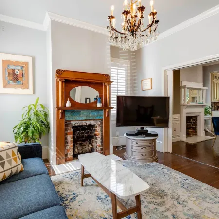 Historic Savannah Home with Private Hot Tub