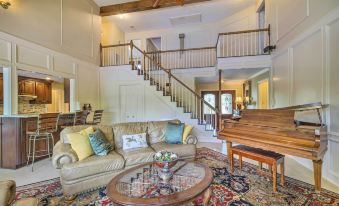 Spacious Houston Home, Day Trip to Galveston! - Housity