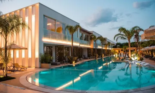 エリート・ベイ・ホテル・ラレズ・デュレス