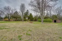 Shell Knob Home w/ Fire Pit, Near Table Rock Lake! - Homestays