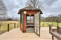 5-Acre Vacation Home w/ Woods & Hiking Ground