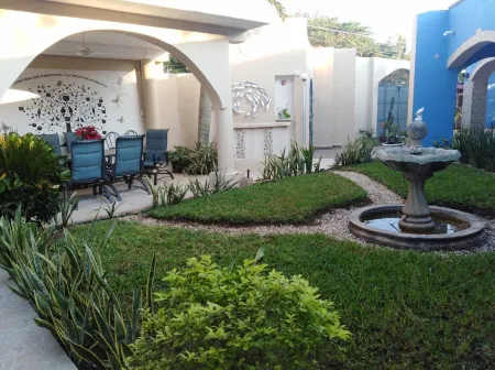 Serenity Home Hospedaje Con Confort y Seguridad Отели в г. Чолуль