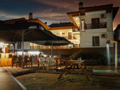 Akyaka Nehir Butik Otel