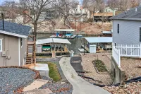 Deck, Lake Views! Group Getaway in Osage Beach - صديق للحيوانات الاليفة