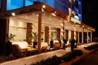 Hotel Majorca sul Mare in centro a Riccione