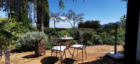 Roca Verde Boutique Bed & Breakfast - Adults Only Отели в г. Алаурин-де-ла-Торре