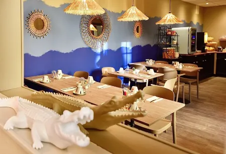 Hotel Majestic Отели рядом с достопримечательностью «Карре д'Ар»