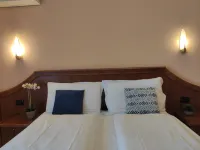 Hotel Giardino Hotels in Cannobio