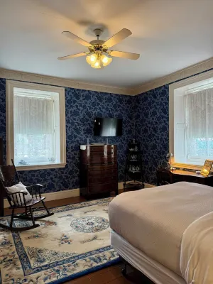 Limestone Mansion Hotels in Cherry Valley
