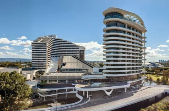 Montego Mermaid Beach Motel Hotels near Burleigh Heads