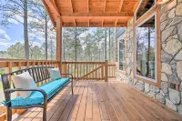 'Honey's Nook' Broken Bow Home w/ Hot Tub + Decks! - que admiten mascotas
