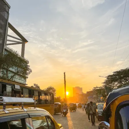Bandra Stays Отели рядом с достопримечательностью «Район трущоб Дхарави»