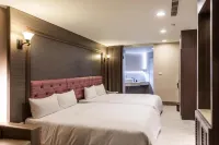 Maple Hotel Second Branch Hotels in Xiaoximen