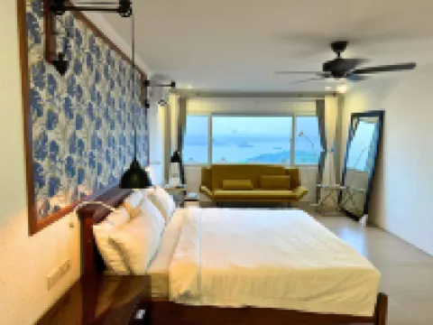 キャビンズ by エコ ホテルズ