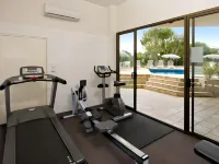 The Summit Apartments - 3-Star