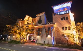 Shining Motel