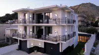 Zani's Villa Hotel di 
