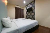 Lings Airbnb Hotels in Kuching Division