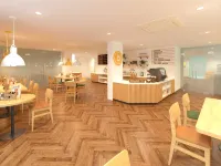 Bloom Hotel Koregaon Park - breakfast