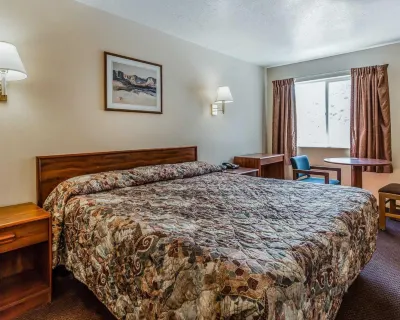 Quality Inn & Suites Salina National Forest Area Các khách sạn ở Salina