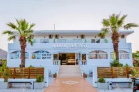 Fantasy Hotel - ที่มีสระว่ายน้ำ