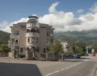 ヴィラ ラックス ホテル