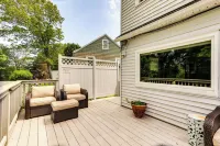 Lakefront Cottage 2 Mi to Palladium in Worcester!