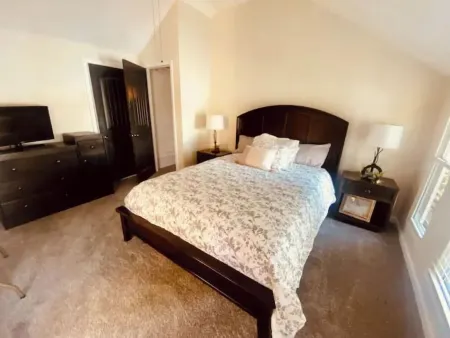 Cozy Talladega Lakefront Home with Amazing views