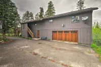Sprawling Fraser Cabin w/ Private Hot Tub & Deck! - Homestays
