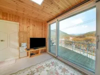 Danyang Wild Flower Garden Pension Hotels in Danyang-gun