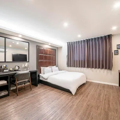 Ulsan Ilsan Louis Hotel Hotels near Wolbongsa