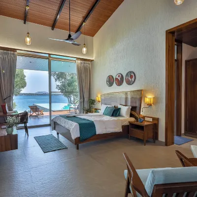 Nature's Island Hotel a Alwand