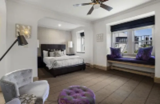 Clarendon Square Hotel a 