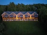 #3 Lake Front Condo - Hamlin Lake, Ludington, MI - 10 Guests