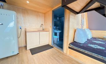 Gapyeong Spain Village Pool Lamping Pension