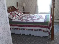 Home for all Seasons in Margaretville, New York Hotels in Middletown