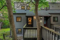 Timberline Retreat by AvantStay Forest Views & Minutes to Camelback Resort