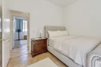 3 Mi to Santan Village: Home w/ Covered Patio - Homestays