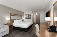 La Quinta Inn & Suites by Wyndham Ft Lauderdale Cypress Cr
