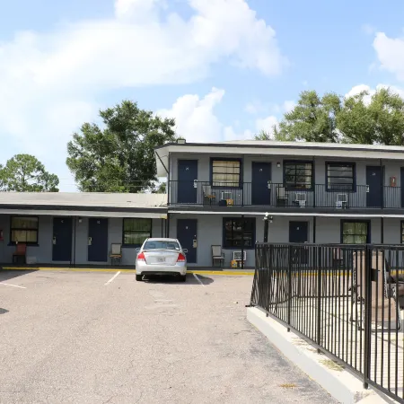 Dunedin Cove Motel Отели в г. Данедин