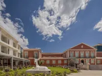 MACAM Hotel Hotels near Alcântara